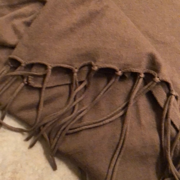 Michael Kors Camo Green Fringe Poncho Petite Small - Picture 5 of 5